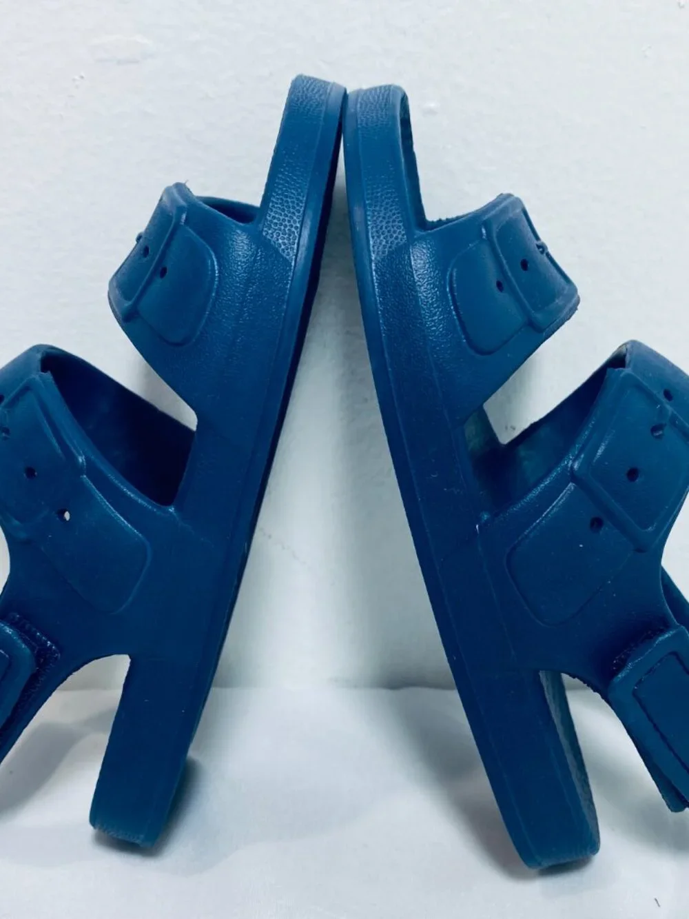 Toddler Sz 6 Old Navy Vinyl Sandals Water Shoes Navy Blue, NWOT